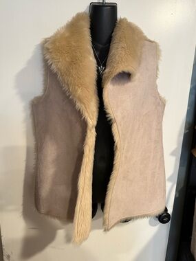 Loft Women's Faux Shearling Vest with Tan Fur Trim NWot